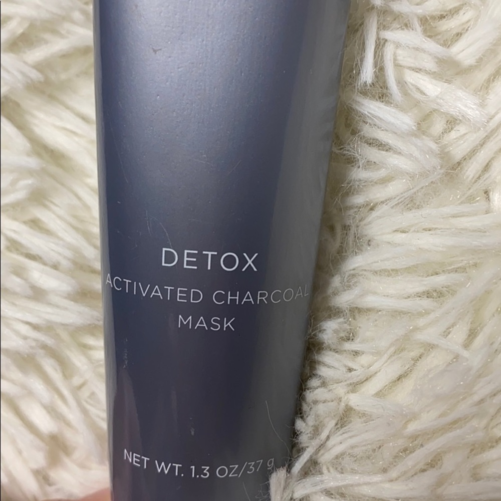 Face - Picture 2 of 8